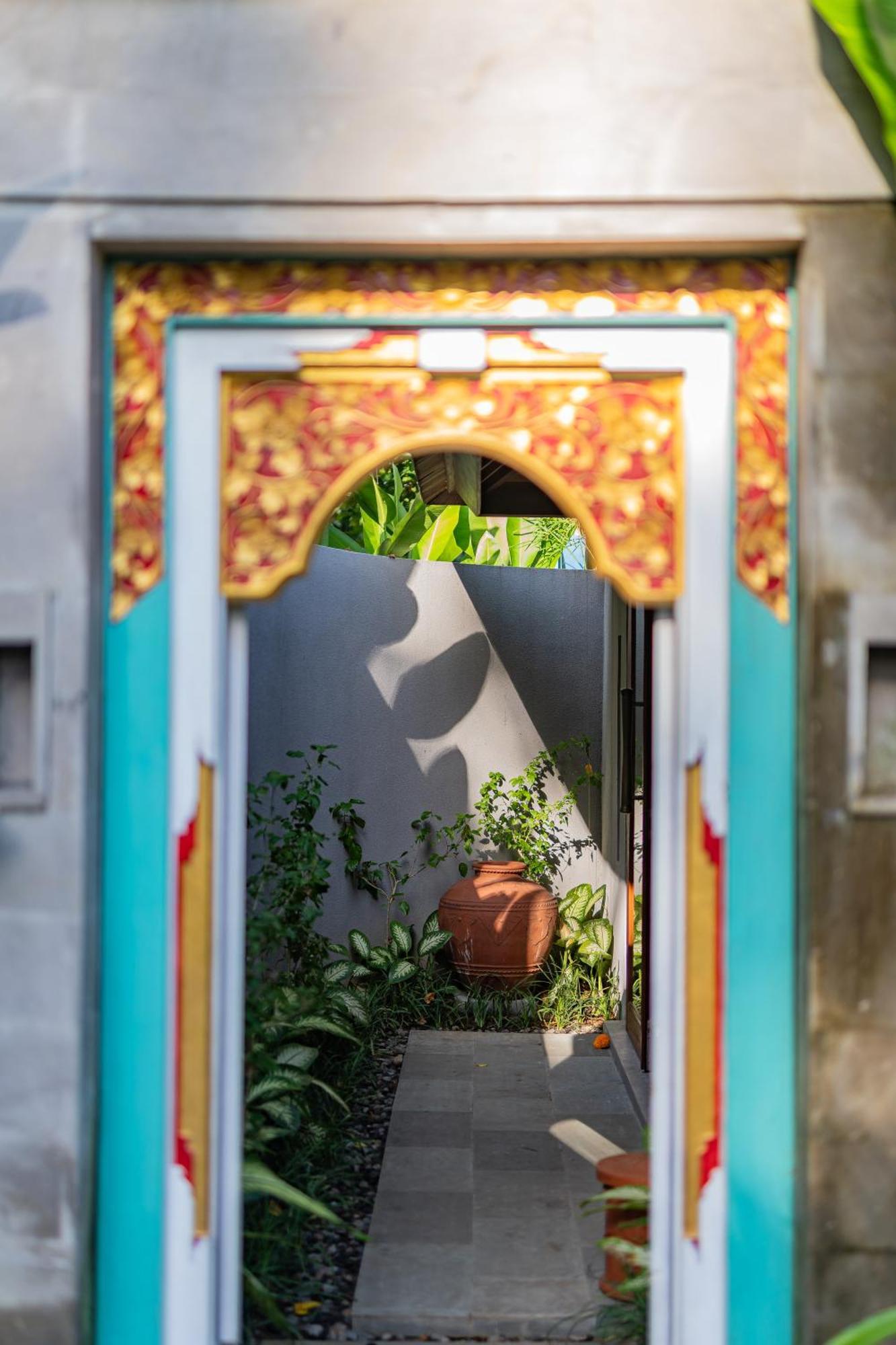 The Peacock Room Ubud Exterior photo