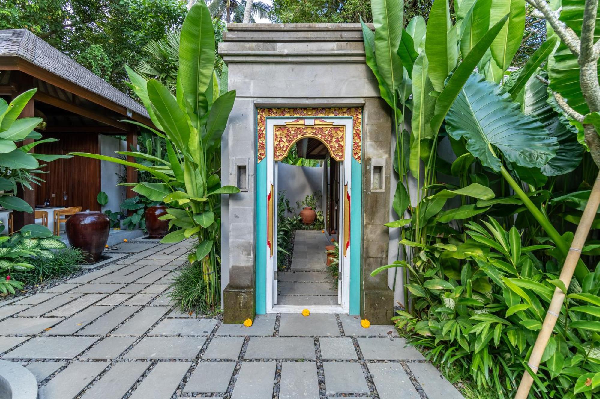 The Peacock Room Ubud Exterior photo