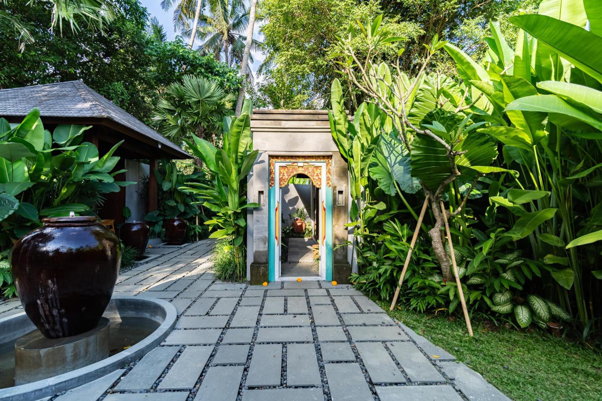 The Peacock Room Ubud Exterior photo